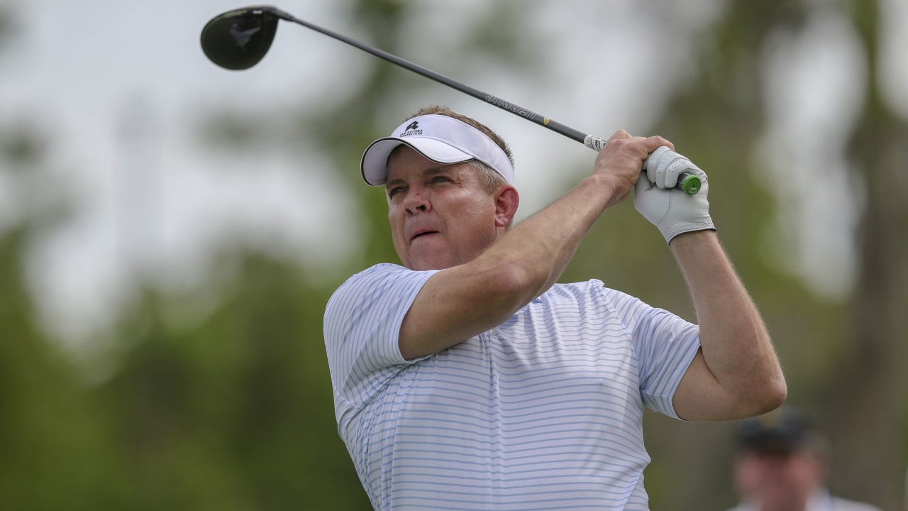 Sean Payton gets in the zone for Zurich Classic