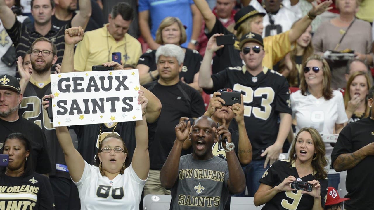 Funny Pictures of New Orleans Saints Fans in Gear - Thrillist