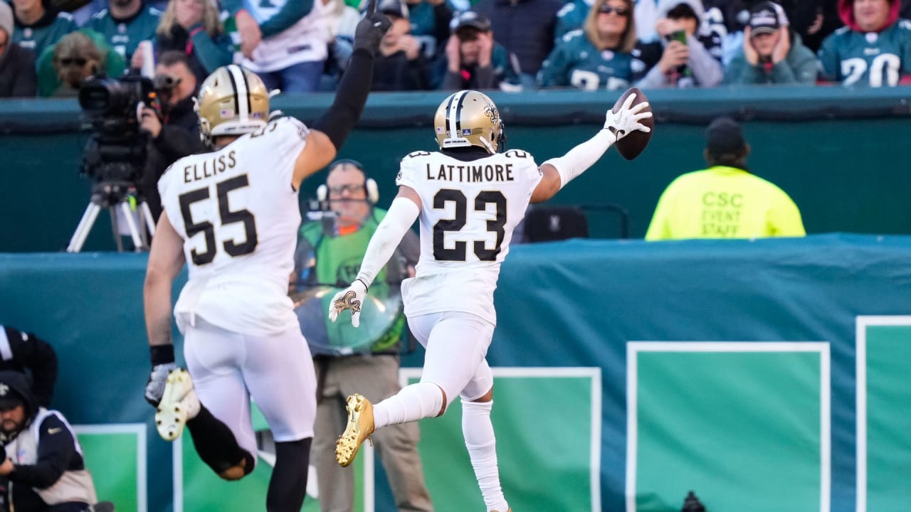 New Orleans Saints cornerback Marshon Lattimore (23) lines up on defense  during an NFL football game against the Carolina Panthers, Sunday, Sep. 25,  2022, in Charlotte, N.C. (AP Photo/Brian Westerholt Stock Photo - Alamy