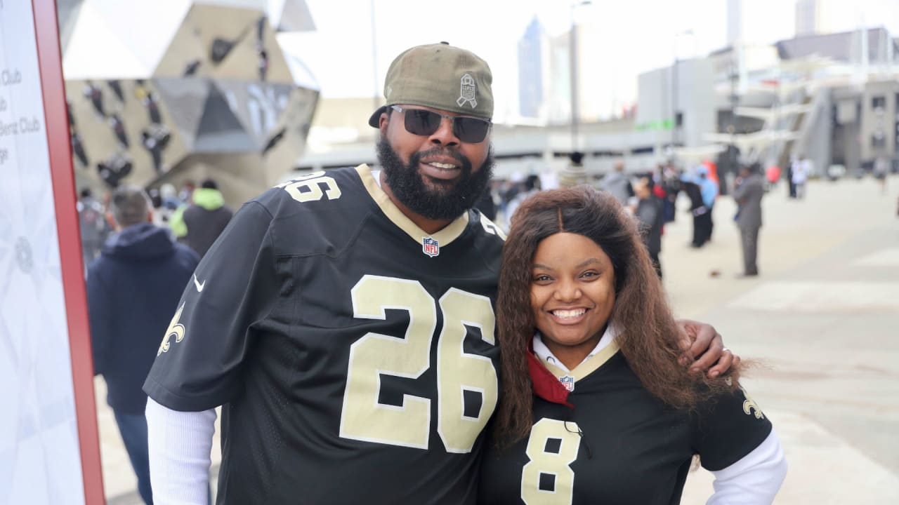 Photos: Fans | Saints at Falcons Week 18 2021