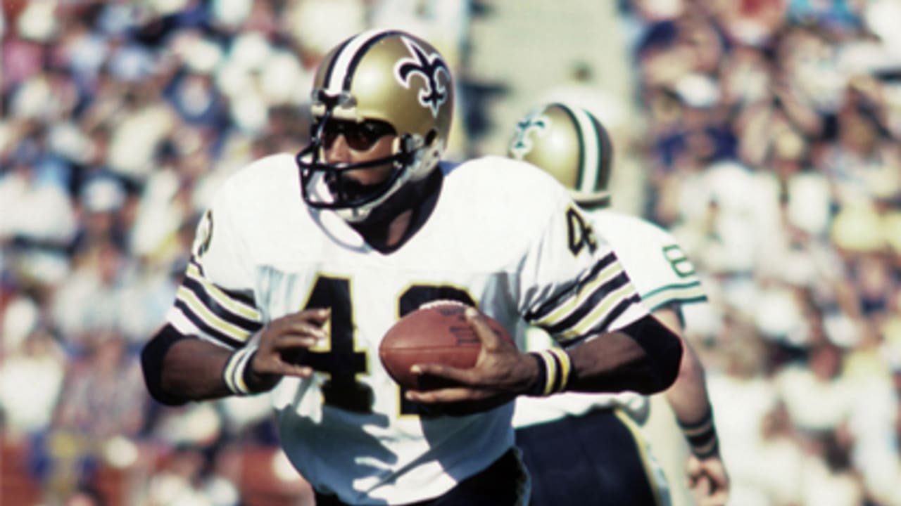 1Chuck Muncie - RB - New Orleans Saints #42  New orleans saints  football, Saints football, New orleans saints