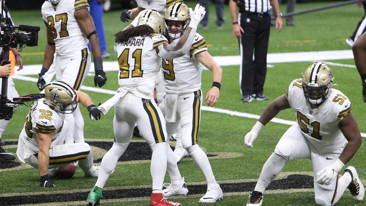 WATCH: Saints' Alvin Kamara rushes for 6 touchdowns against