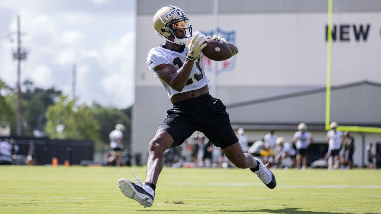 Michael Thomas 'kind of lost for words' as he returns to practice field at New  Orleans Saints training camp - ESPN