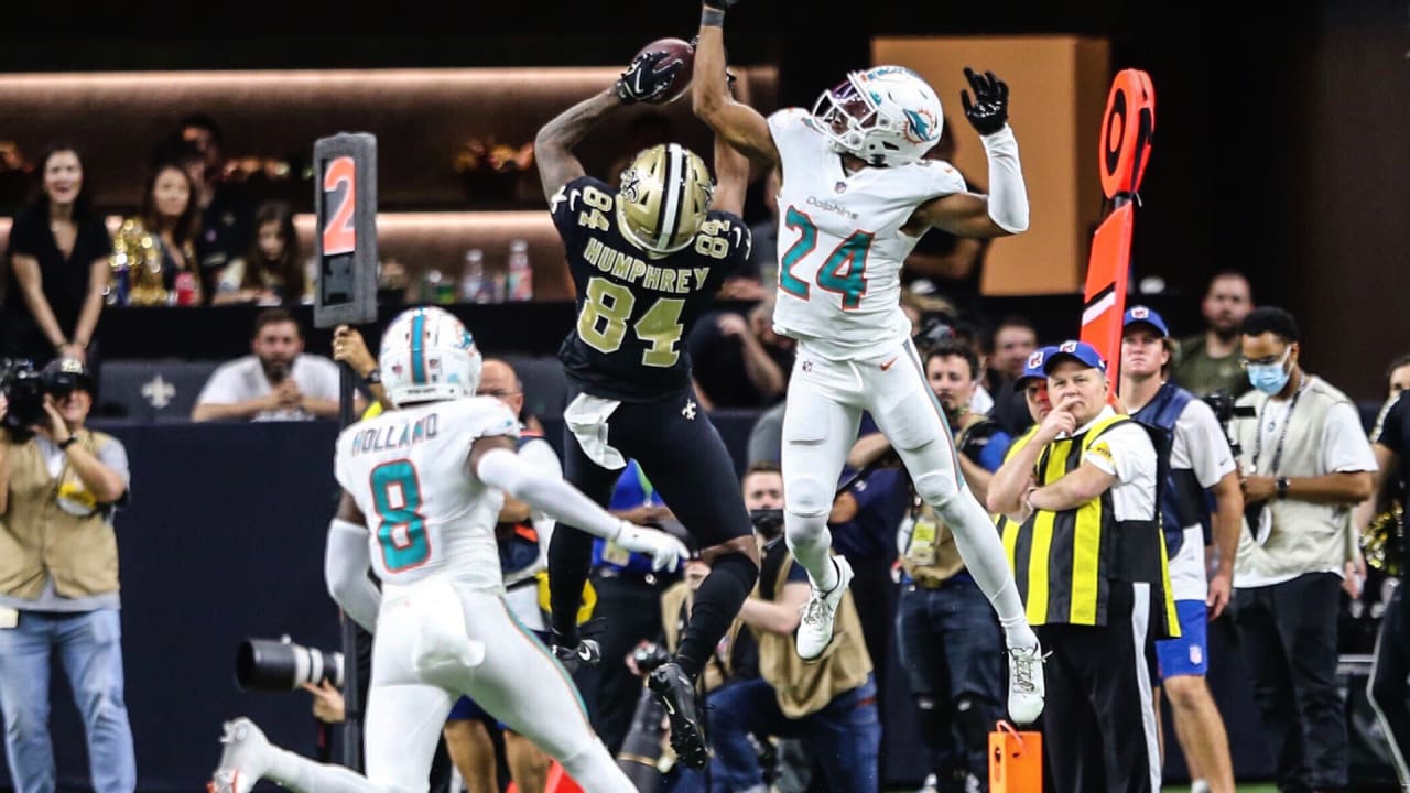 Lil’Jordan Humphrey’s leaping back-shoulder grab propels 56-yard burst | Saints-Dolphins Highlights