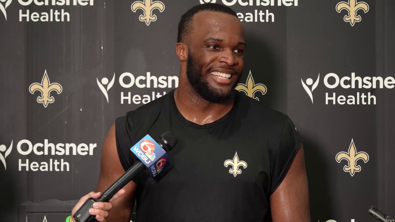 New Orleans Saints linebacker Isaiah Foskey (55) warms up during