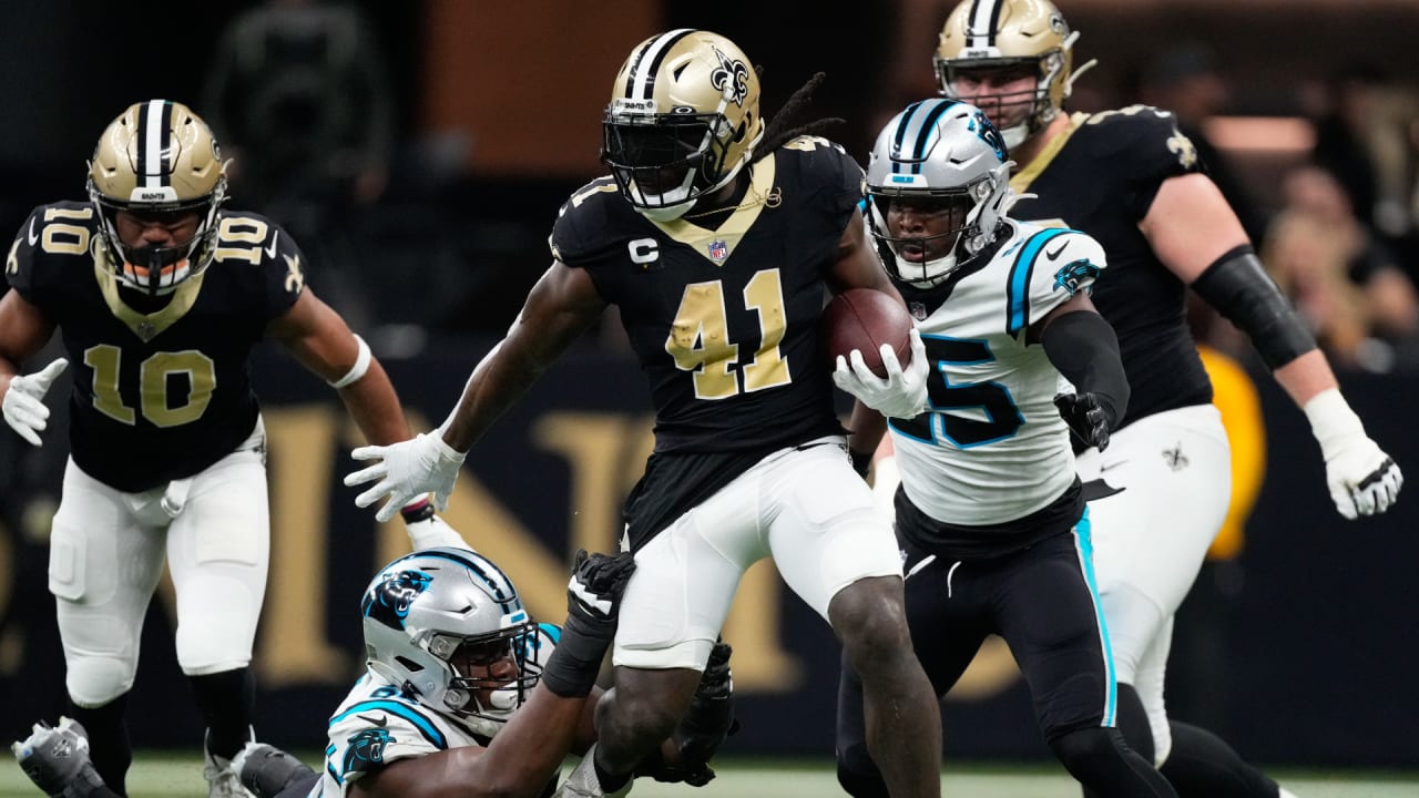 Saints close disappointing 7-10 season with 10-7 loss to Panthers