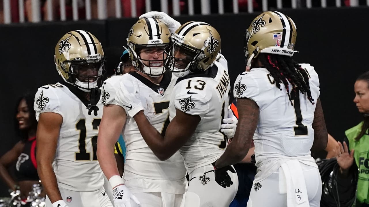 Saints' Taysom Hill Scores Touchdown In London On QB Run