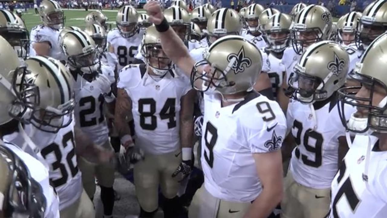 Drew Brees' pregame huddle at Colts