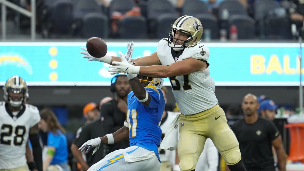 NFL Preseason Saints TE Lucas Krull Amazing Catch through Chargers