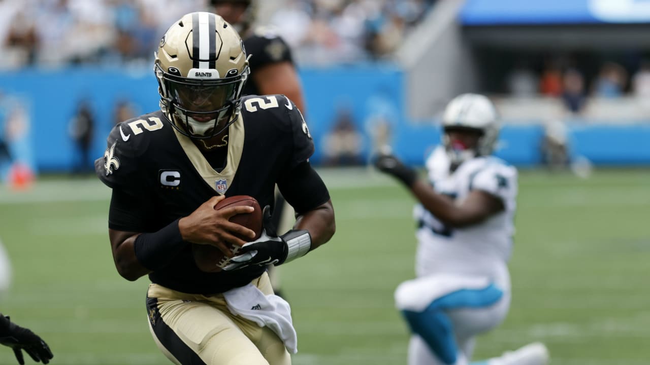 Saints close disappointing 7-10 season with 10-7 loss to Panthers