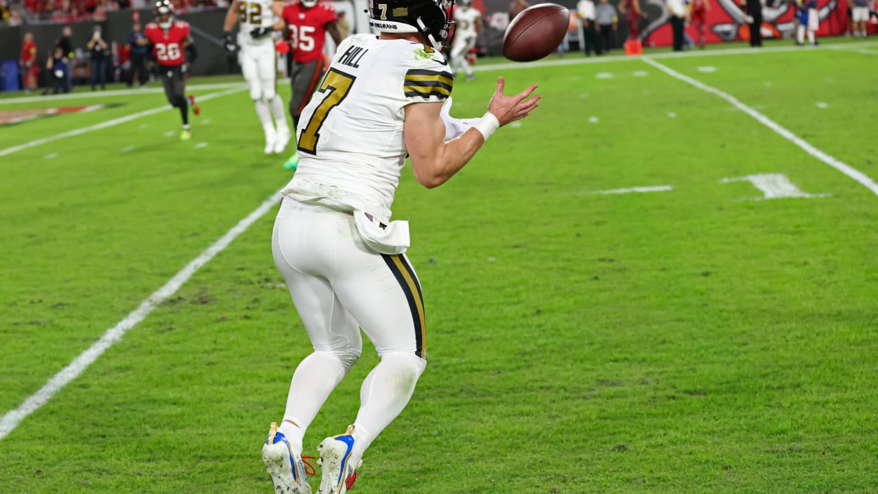 Taysom Hill lines up at FULLBACK for 36-yard catch down sideline