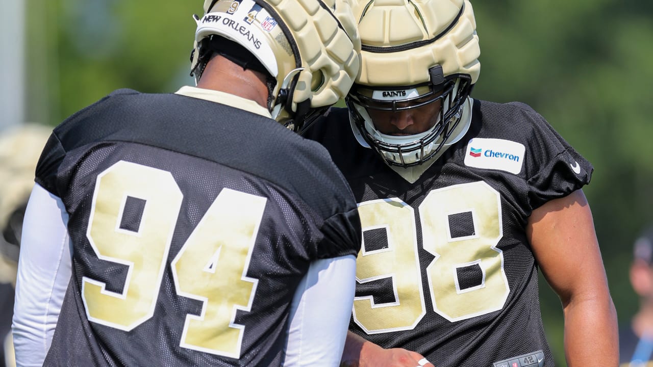 Rookie defensive end Payton Turner unveils play-making ability in  regular-season debut with New Orleans Saints