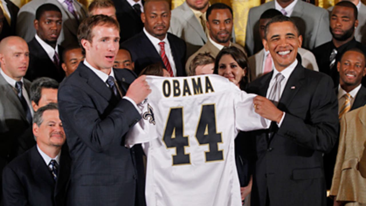 Photo: President Obama welcomes the Super Bowl Champion Denver