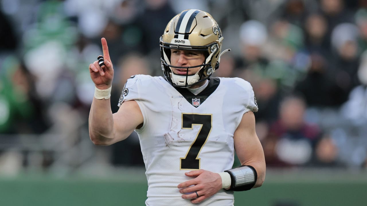 Why Taysom Hill probably isn't a starting quarterback in the NFL