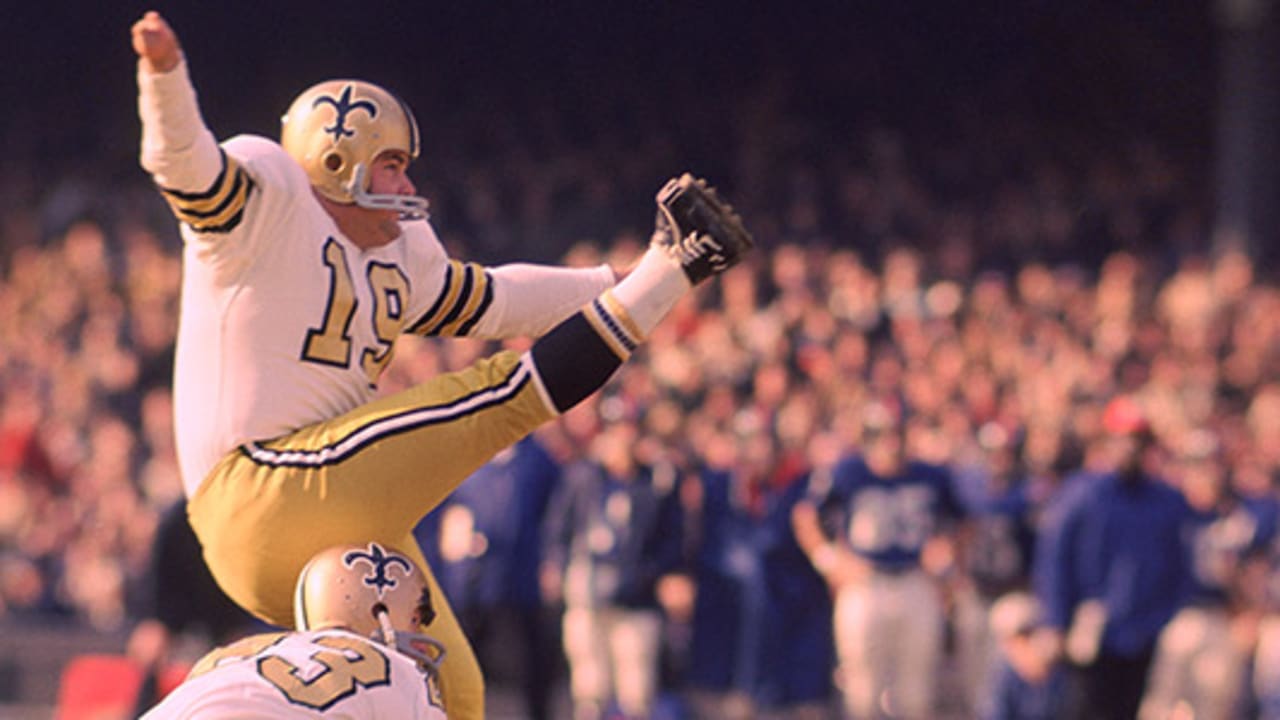 Tom Dempsey with the New Orleans Saints