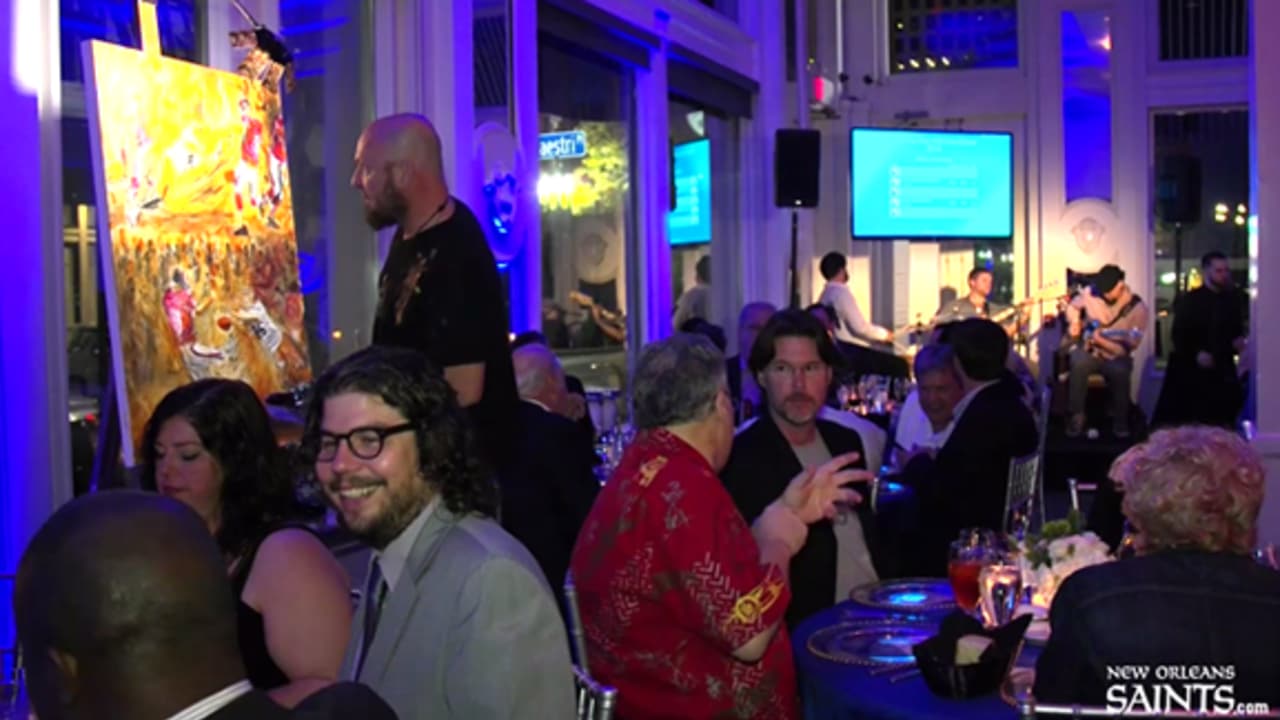 Morstead hosts Saints celebrity waiter event