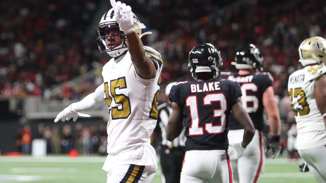 New Orleans Saints force three turnovers, post nine sacks in