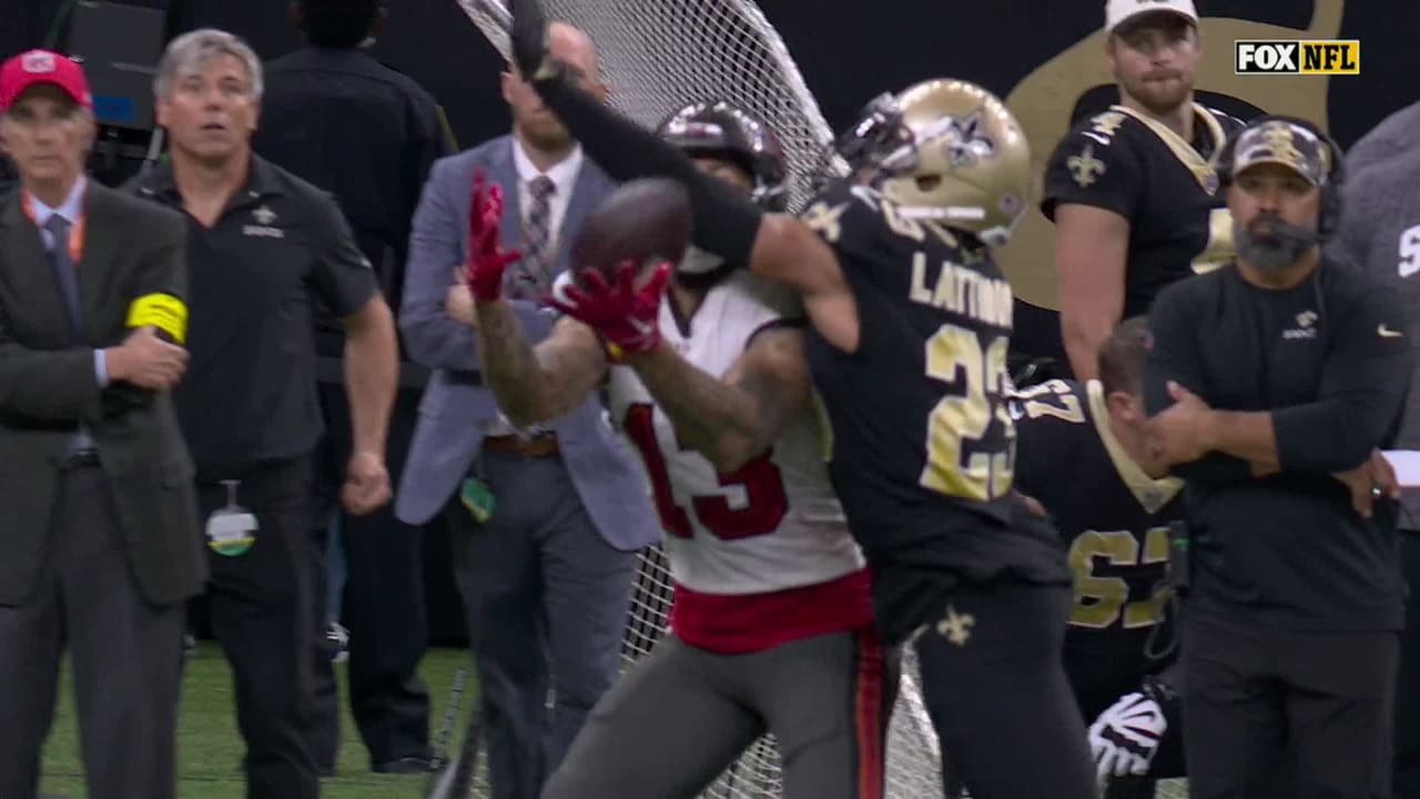 Marshon Lattimore breaks up Tom Brady's deep rainbow to Evans Saints