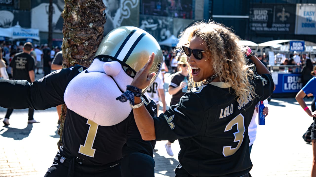 Photos: Champions Square, Saints vs. Buccaneers