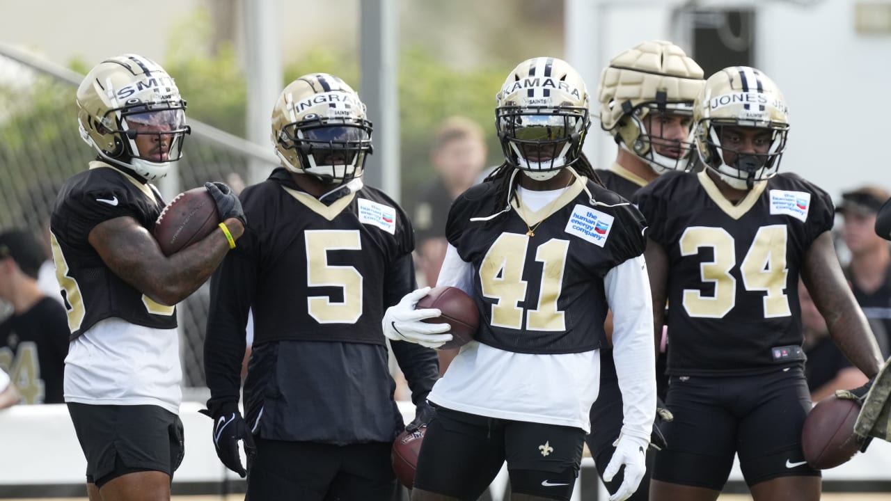 New Orleans Saints guard Lewis Kidd (66) runs through drills at the NFL  team's football training camp in Metairie, La., Wednesday, Aug. 2, 2023.  (AP Photo/Gerald Herbert Stock Photo - Alamy