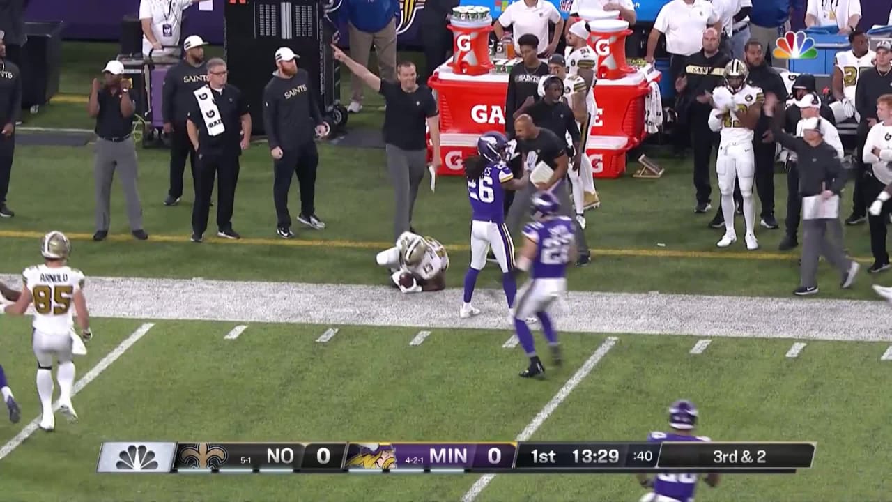 See New Orleans Saints quarterback Drew Brees' back shoulder throw