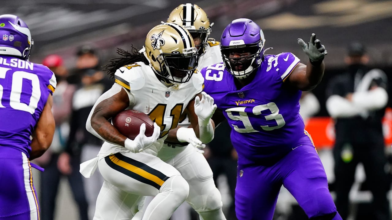 Running back Alvin Kamara digesting first non-winning season as a