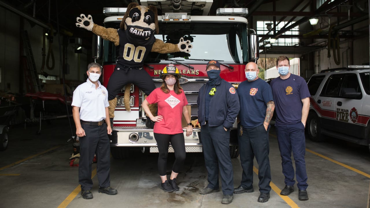Saints, Tabasco deliver tailgate meals to local firefighters