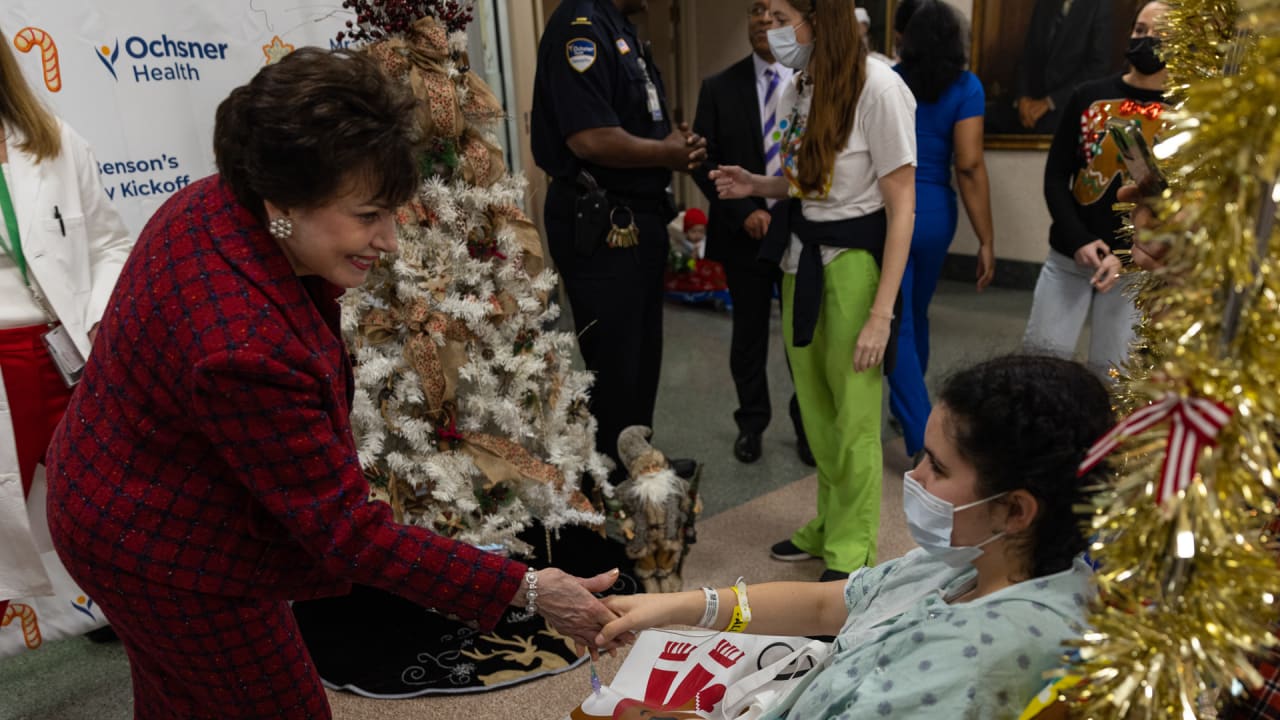 Photos Gayle Benson joins Ochsner holiday parade Month of Giving 2022