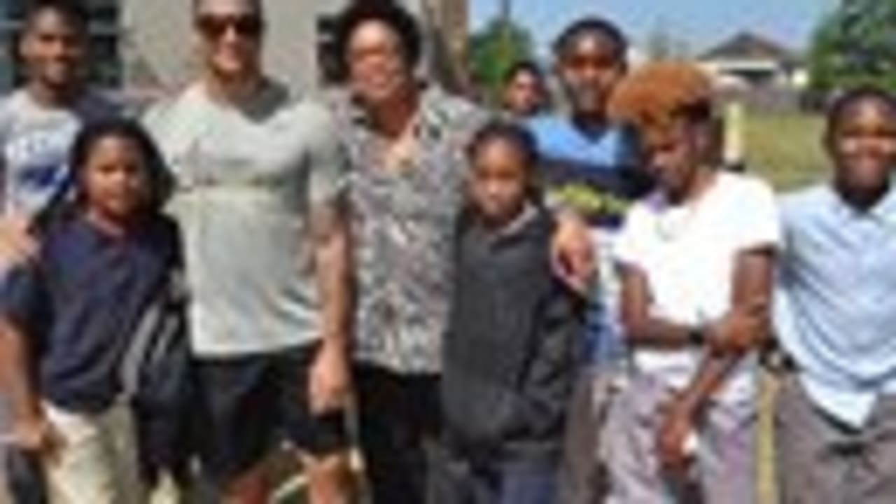 Kenny Vaccaro Foundation, Saints Host JTC at Bethune Elementary