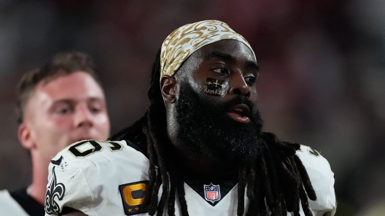 Demario Davis misses second Saints practice with calf injury