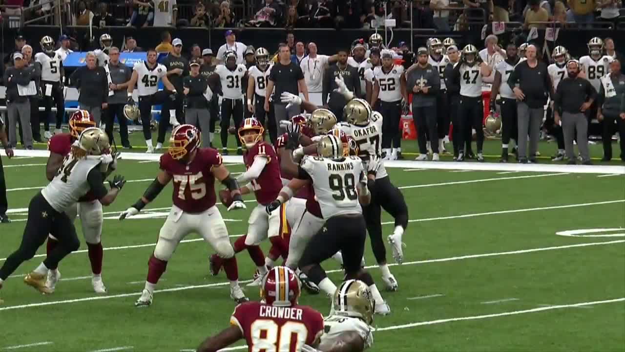 San Francisco 49ers quarterback Alex Smith (11) watches a replay from the  sidelines of the Louisiana Superdome during action against the New Orleans  Saints at the in New Orleans on December 3