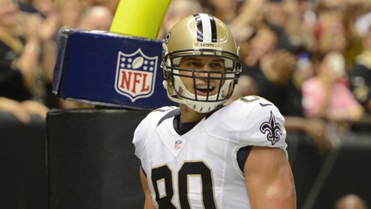 Which free agents will receive a franchise tag?