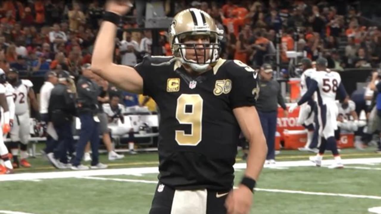 Drew Brees leads the Saints pregame chant
