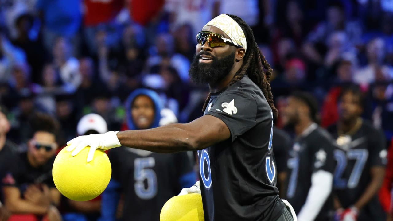 New Orleans Saints defensive end Cameron Jordan (94) warms up before an NFL  football game in New Orleans, Sunday, Sept. 10, 2023. (AP Photo/Gerald  Herbert Stock Photo - Alamy