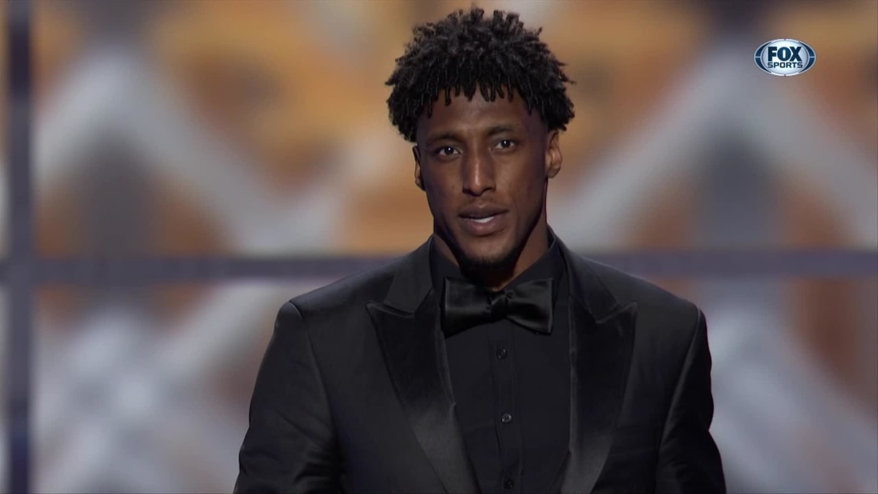 New Orleans Saints wide receiver Michael Thomas shouts out Kobe, Nipsey  Hussle in Offensive Player of the Year speech