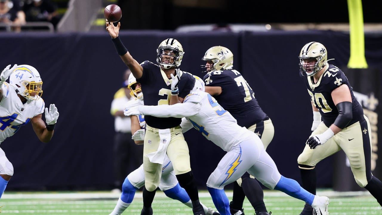 Saints Halftime Report in Week 17 [LIVE STREAM] - Sports Illustrated New  Orleans Saints News, Analysis and More