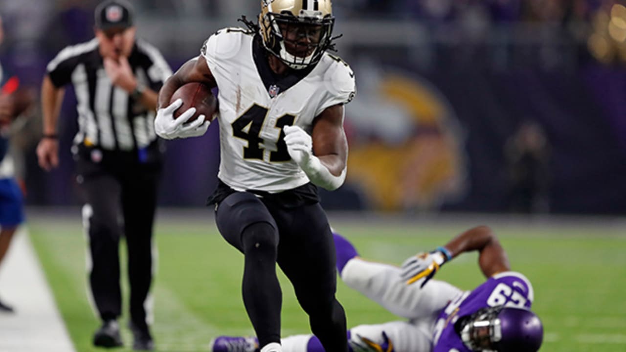 Vikings stun Saints, 29-24, with 61-yard touchdown on last play - CBS News