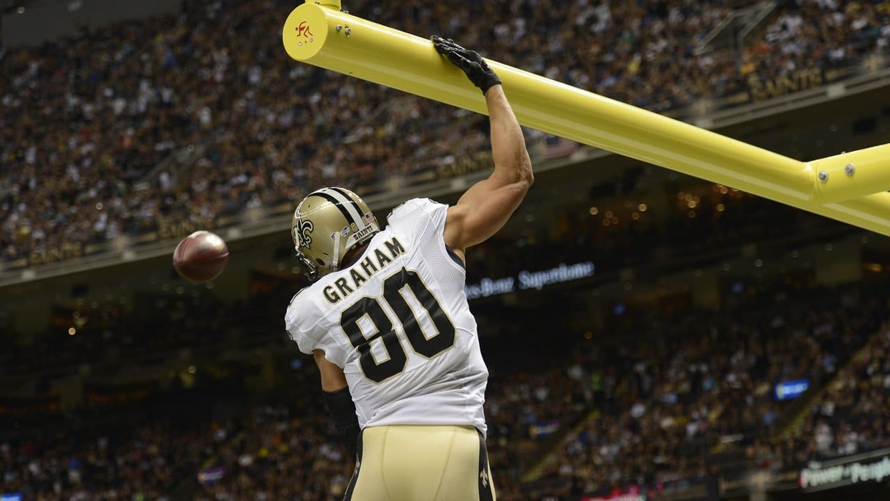 Saints bring back TE Jimmy Graham, sign G Trai Turner