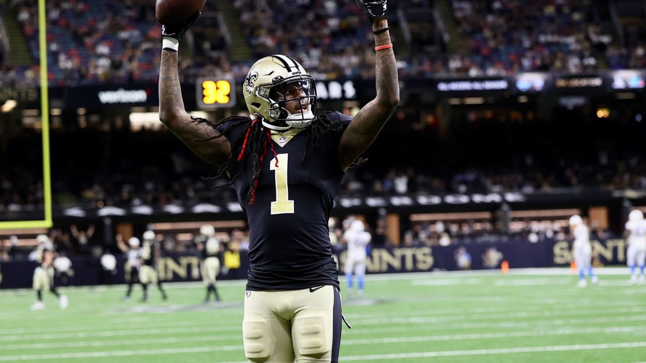 Can't-Miss Play: New Orleans Saints wide receiver Marquez Callaway makes  INSANE one-handed TD catch