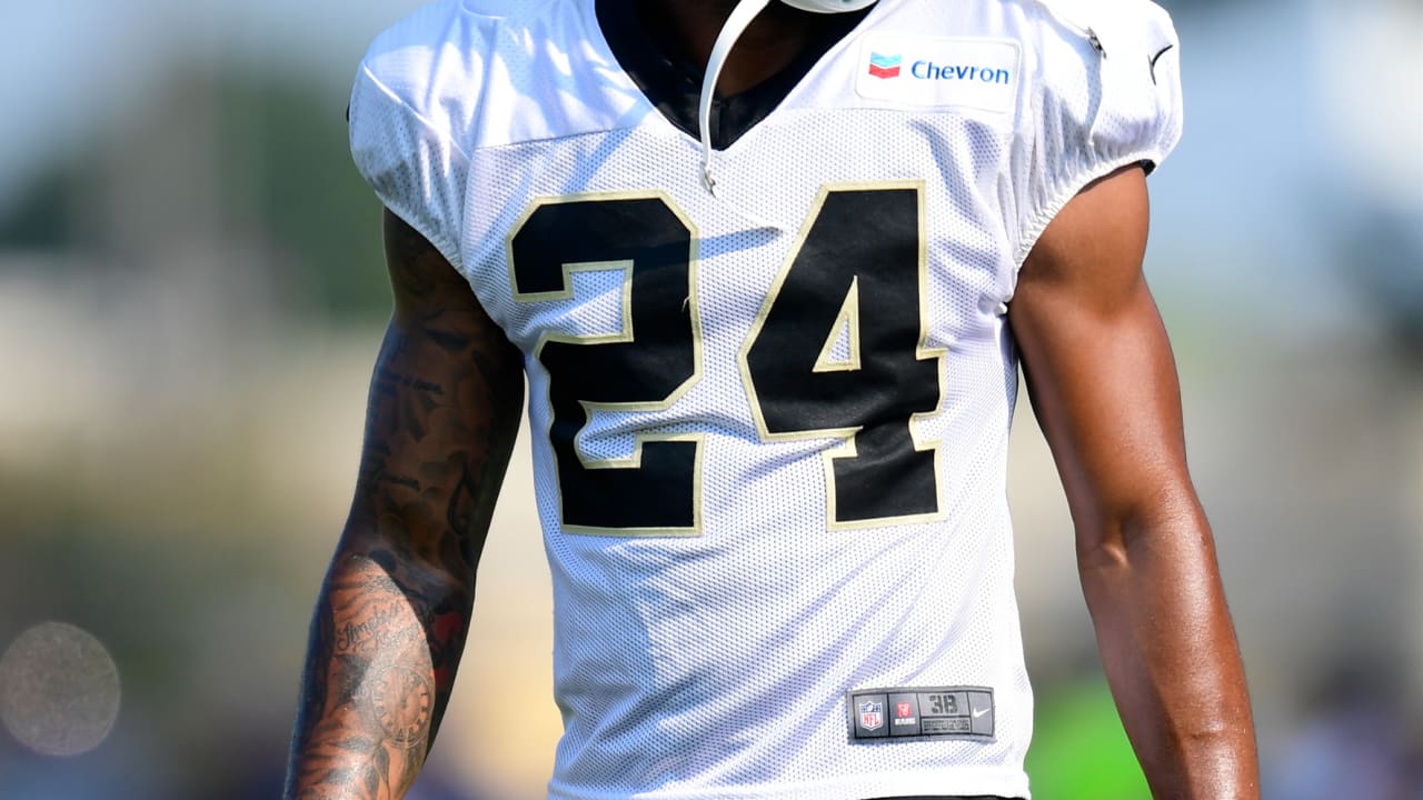 East Rutherford, New Jersey, USA. 2nd Oct, 2018. New Orleans Saints  defensive Vonn Bell (24) during warm ups before a game between the New  Orlean Saints and the New York Giants at