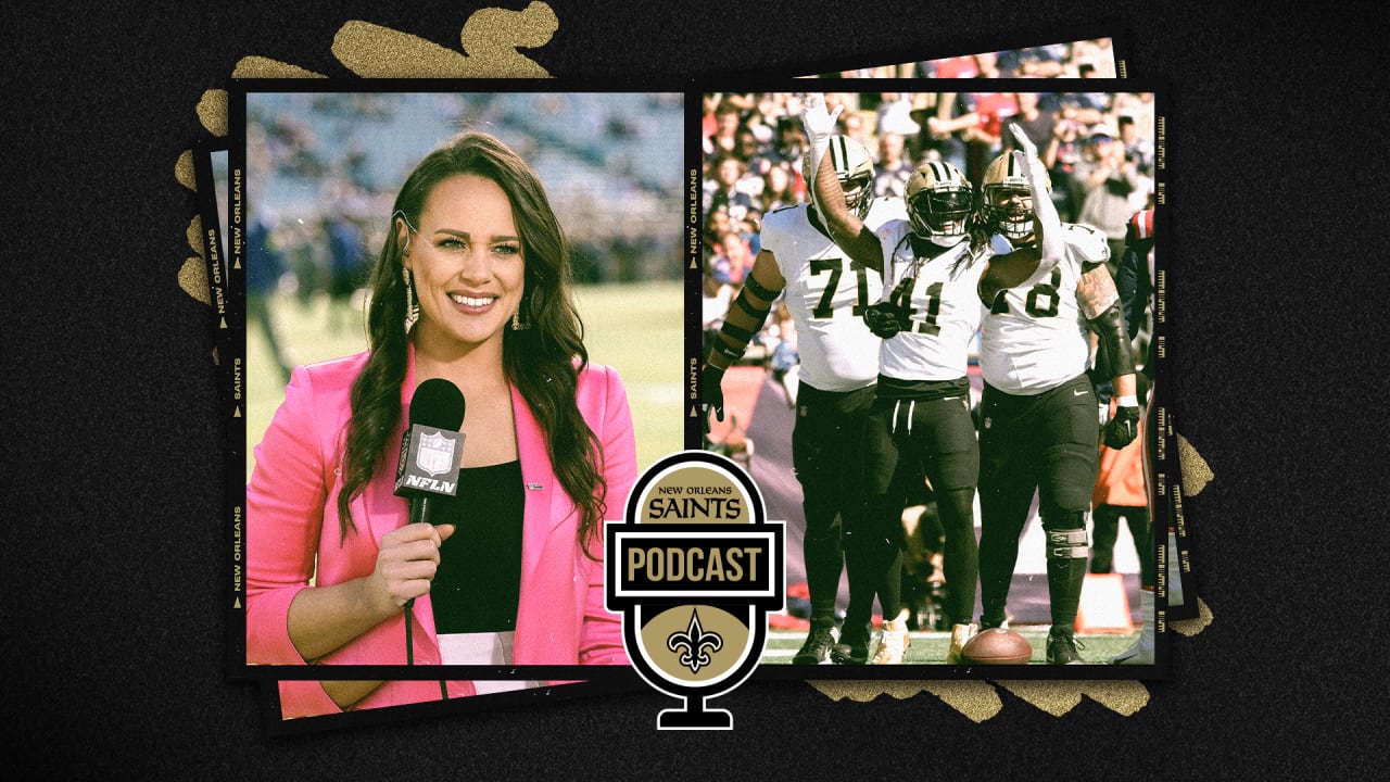 Fox Sports NFL sideline reporter Jen Hale prepares to go on the