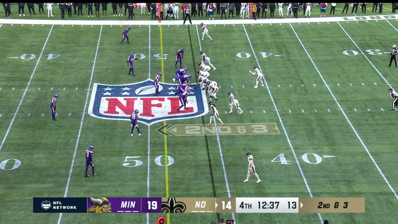 Saints TE Taysom Hill Locates An Opening For 13 Yards - Saints Vikings ...