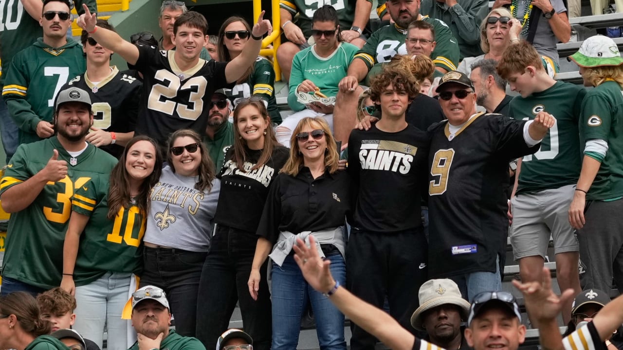 Photos: Fans, Saints at Packers