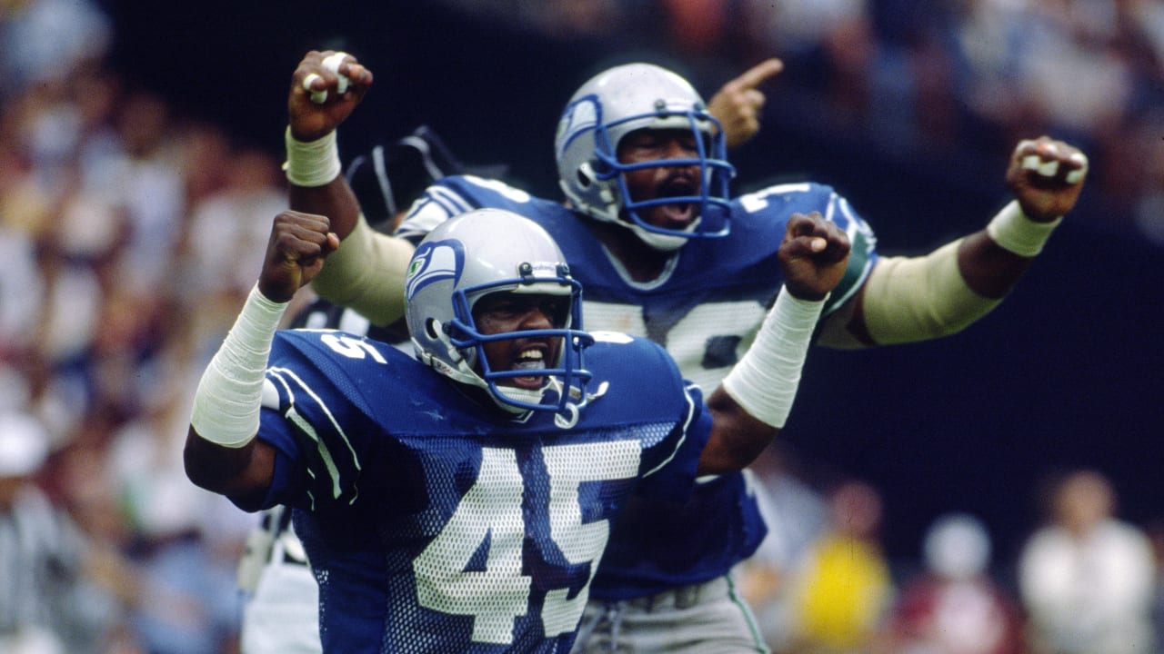 Six months after triple bypass surgery, Kenny Easley becomes fourth career  Seattle Seahawks player voted into the Pro Football Hall of Fame