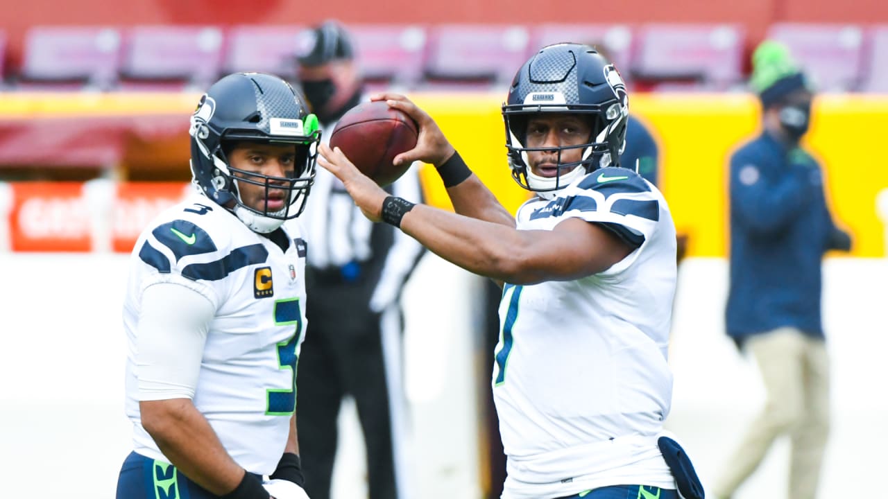 Seahawks re-sign QB Geno Smith as backup to Russell Wilson - The Columbian