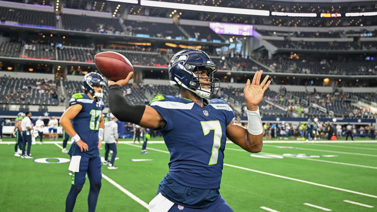 Seahawks' Pete Carroll: Competing QBs Geno Smith, Drew Lock both had good  outings in preseason opener