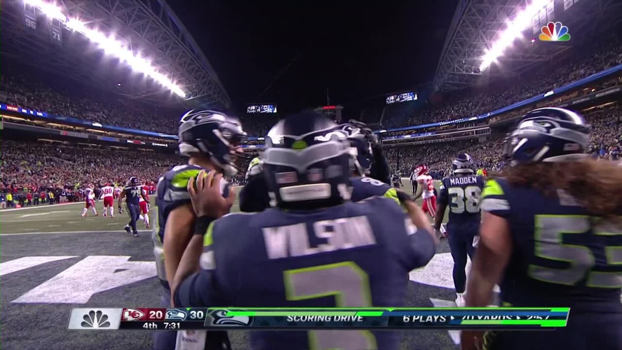 Ed Dickson Hauls In Fourth Quarter Touchdown From Russell Wilson