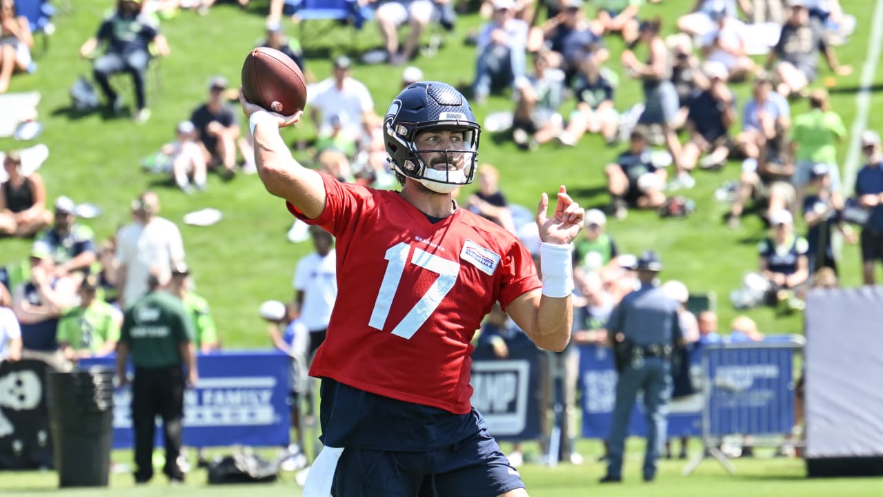 PHOTOS: Players Take The Field Getting Everyone Hyped Up On Training ...