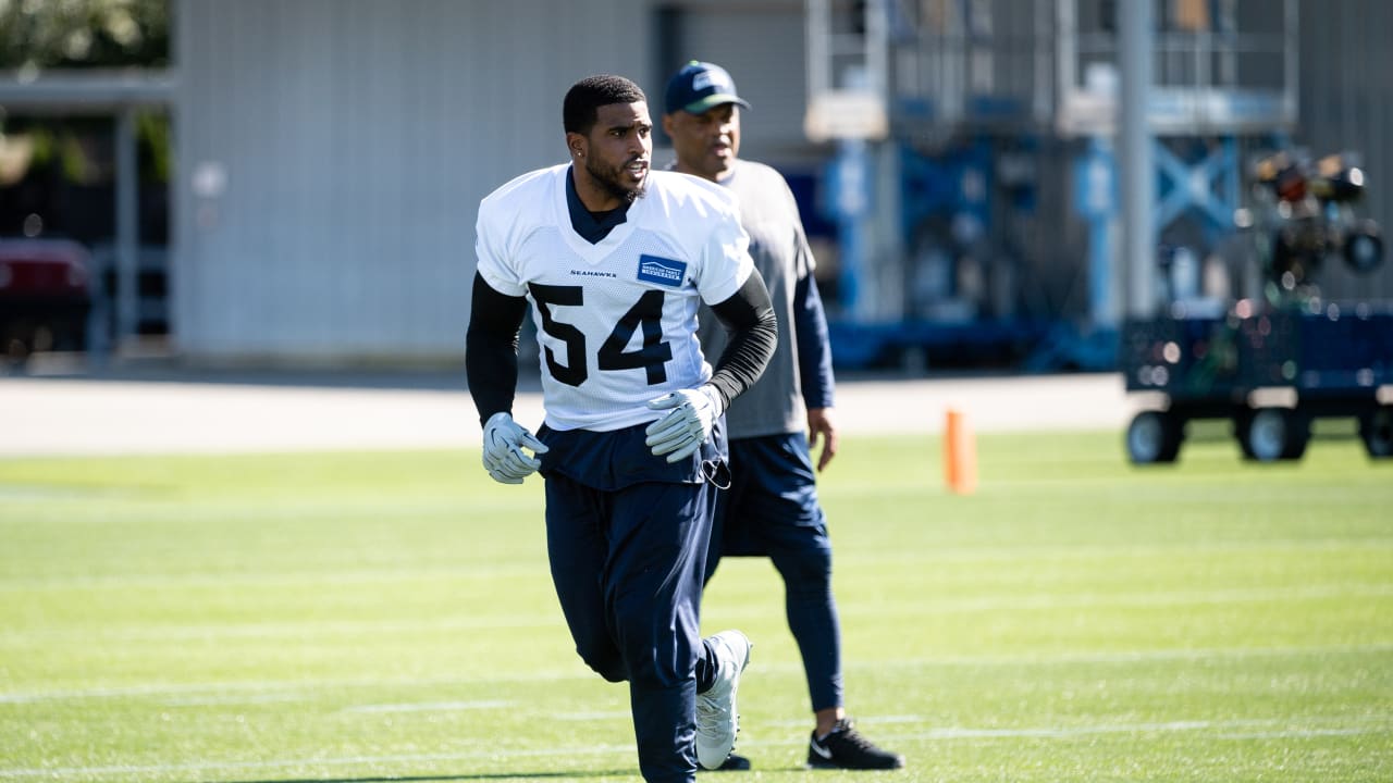 September 17, 2017: Seattle Seahawks linebacker Bobby Wagner (54) runs with  the ball after an interception during a game between the San Francisco  49ers and the Seattle Seahawks at CenturyLink Field in