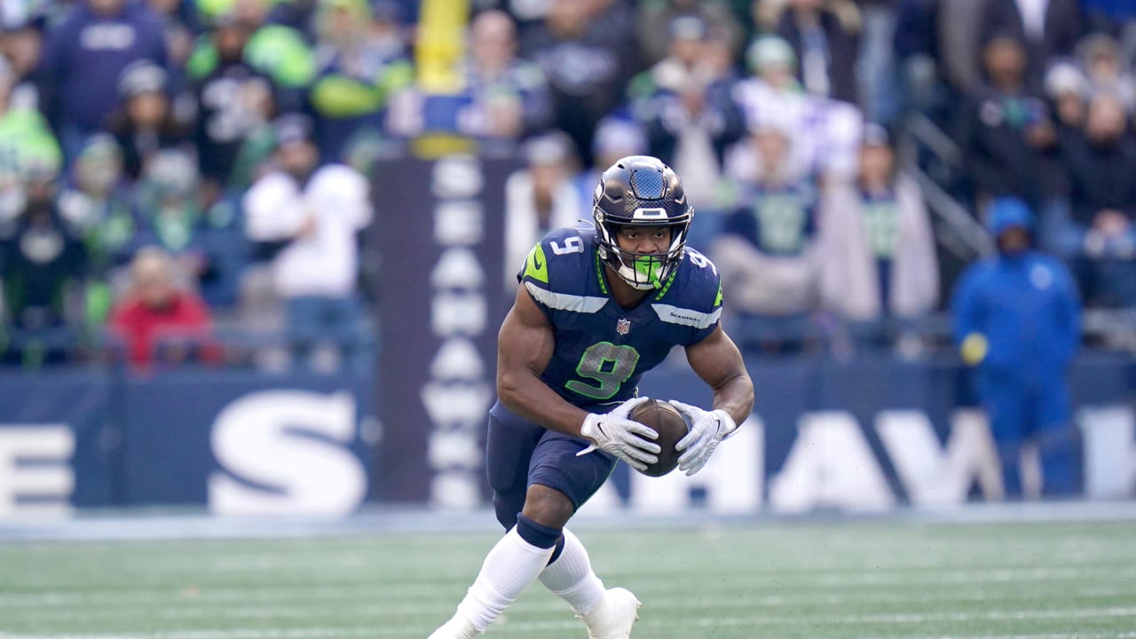 Kenneth Walker, Seahawks running game key against 49ers with